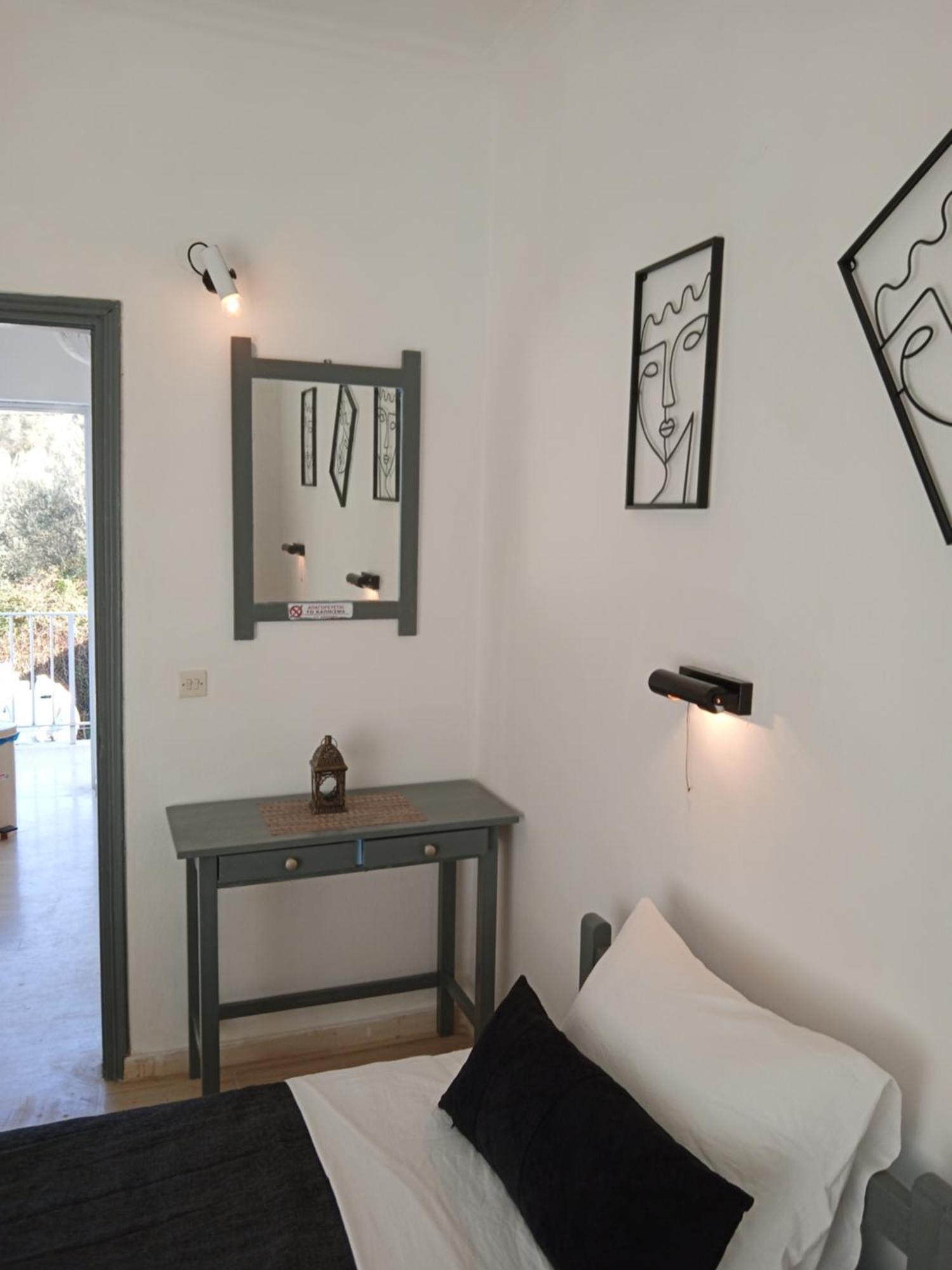 Rose Apartments Mesonghi مورايتيكا الغرفة الصورة